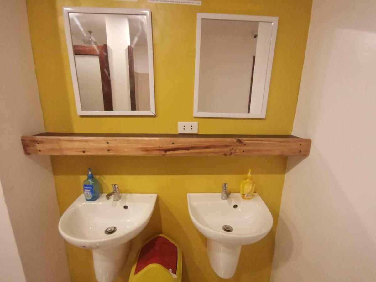 One Hostel - El Nido Luaran gambar