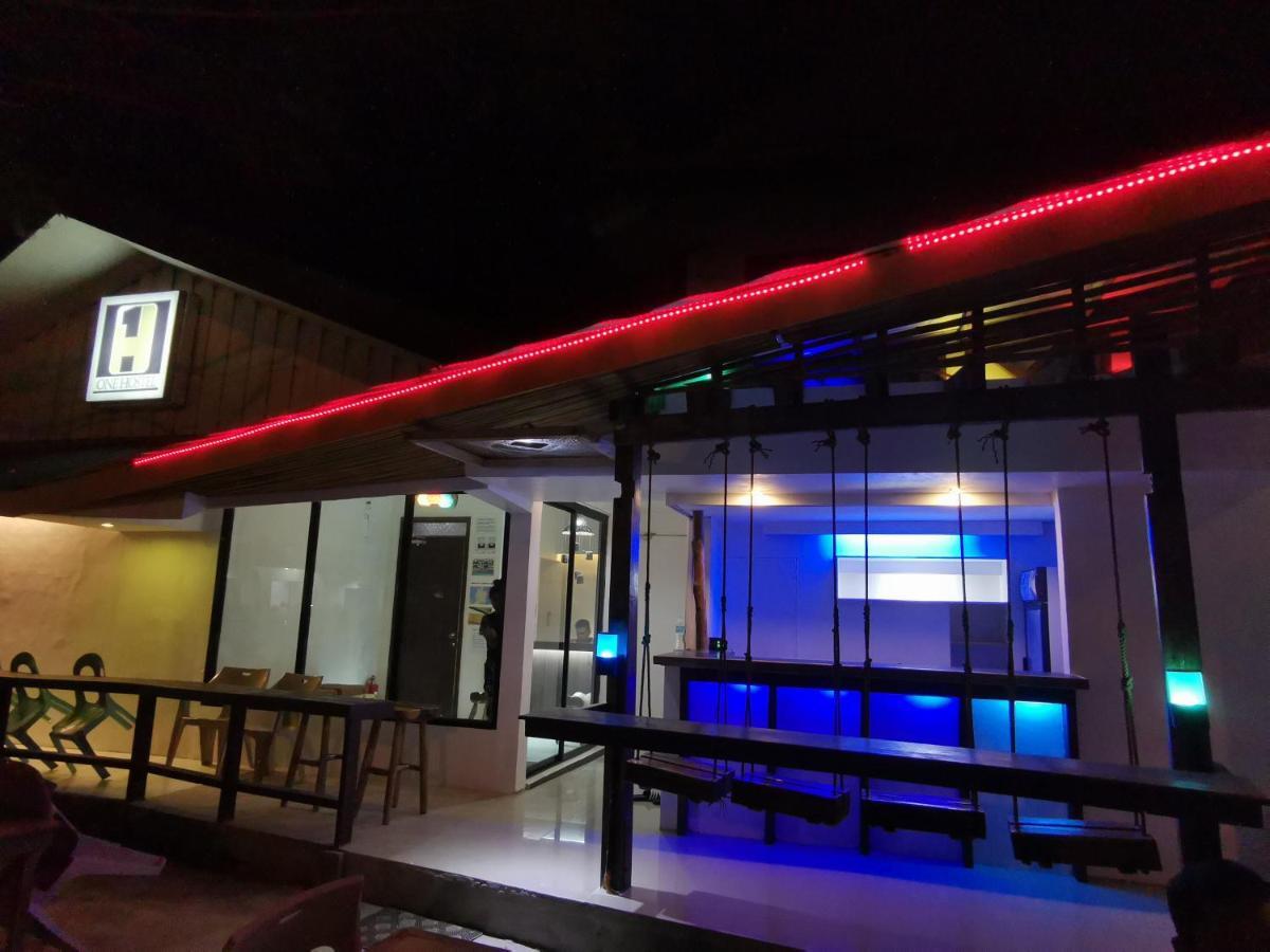 One Hostel - El Nido Luaran gambar